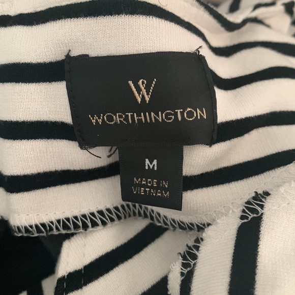 Super soft and comfy jumper by W Worthington - Picture 8 of 16